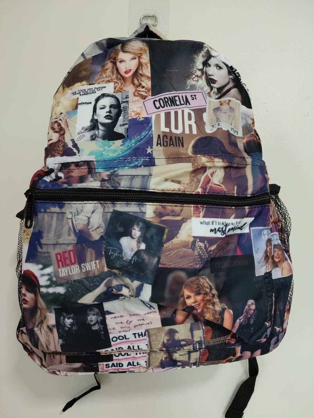 Photo-Collage Print Taylor Swift Backpack - Multi-Image Design